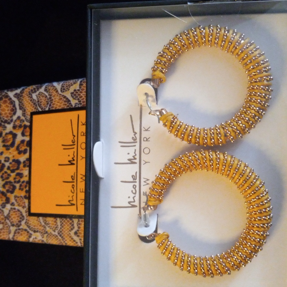 Nicole Miller New York designer hoop earrings nib